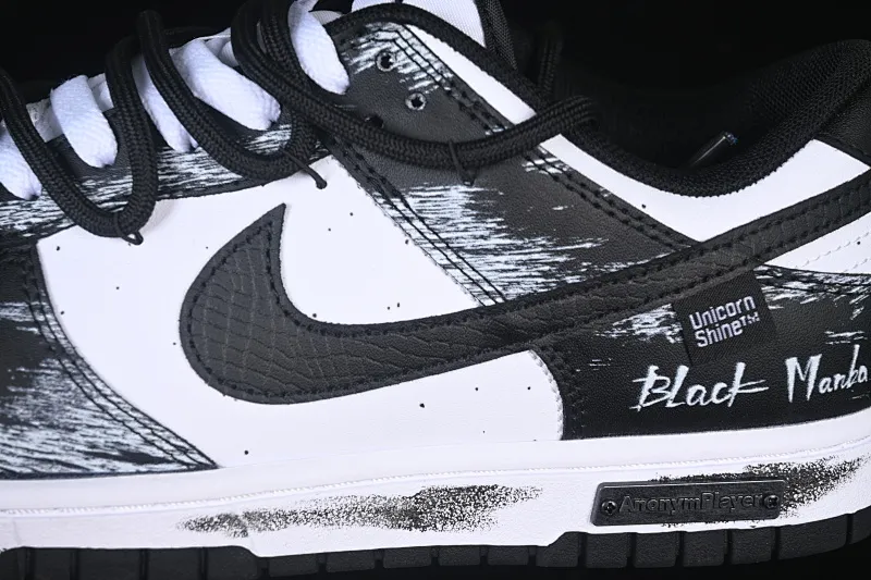 All categories Nk SB Dunk Series Nk SB Dunk Low High-end customized low-top sneakers Nike SB Dunk Low Punk style black and white straps High-end customized low-top casual sneakers DD1391-100